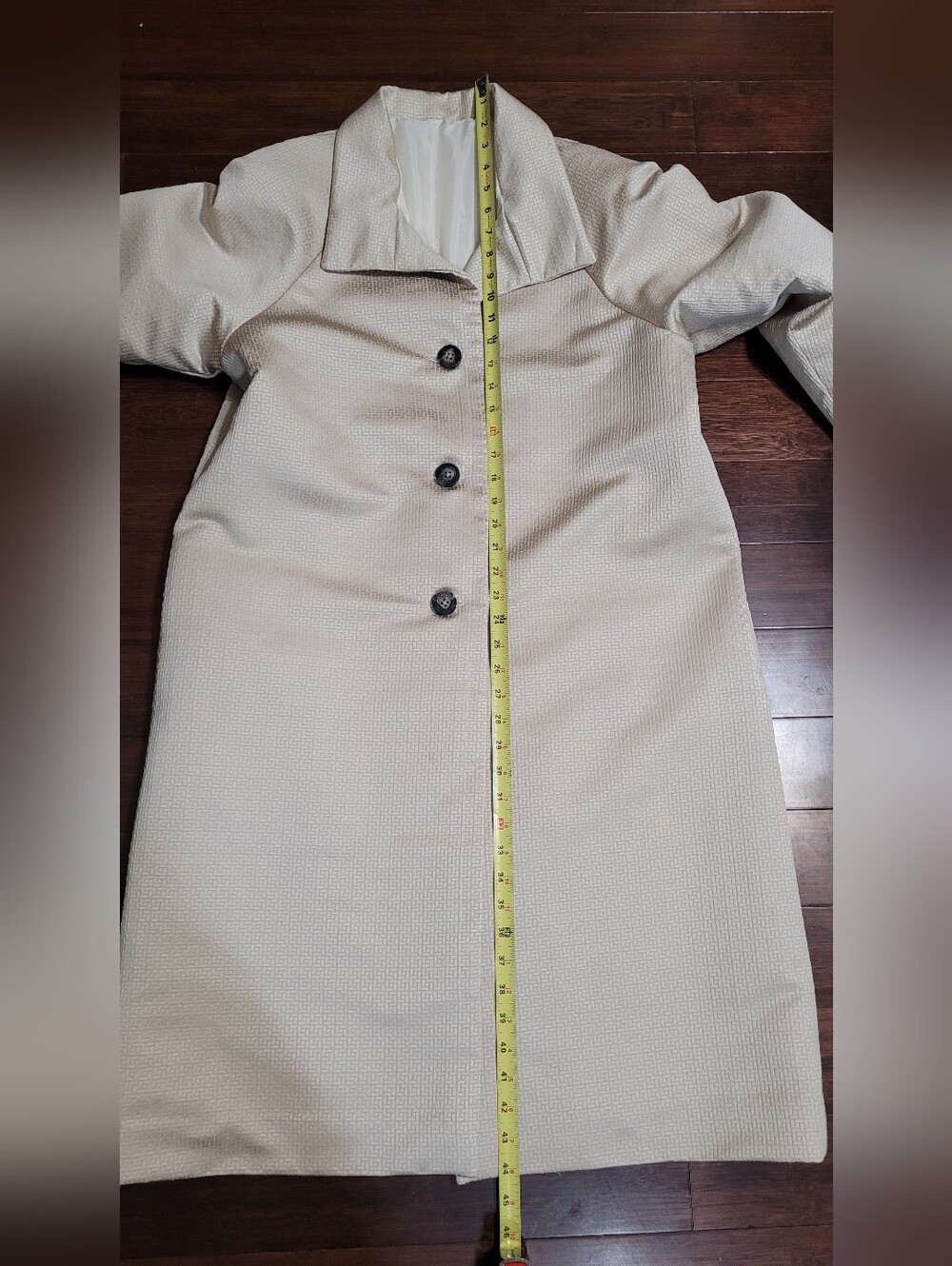 Beige Women's Single-Breasted Trench Coat - Picture 6 of 10